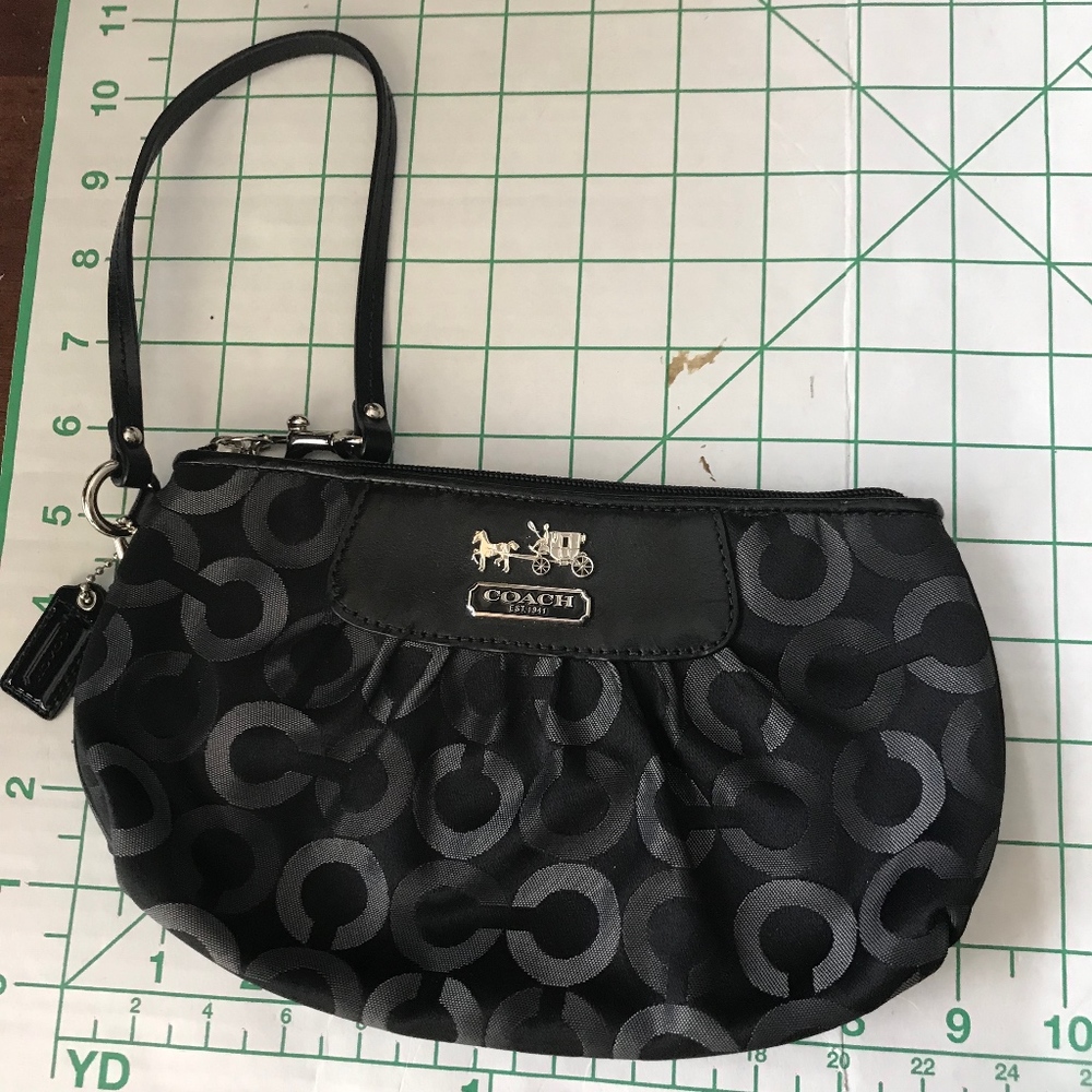 EUC Coach Black Signature Wristlet